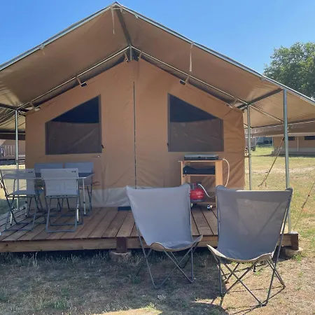 Campsite Onlycamp Vauban