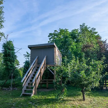 Onlycamp Vauban Parque de Campismo