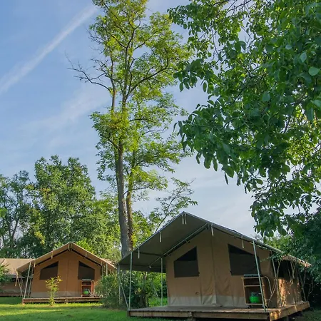 Onlycamp Vauban Parque de Campismo